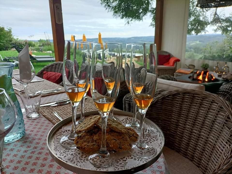 La Maison Bleue Juillac  ภายนอก รูปภาพ