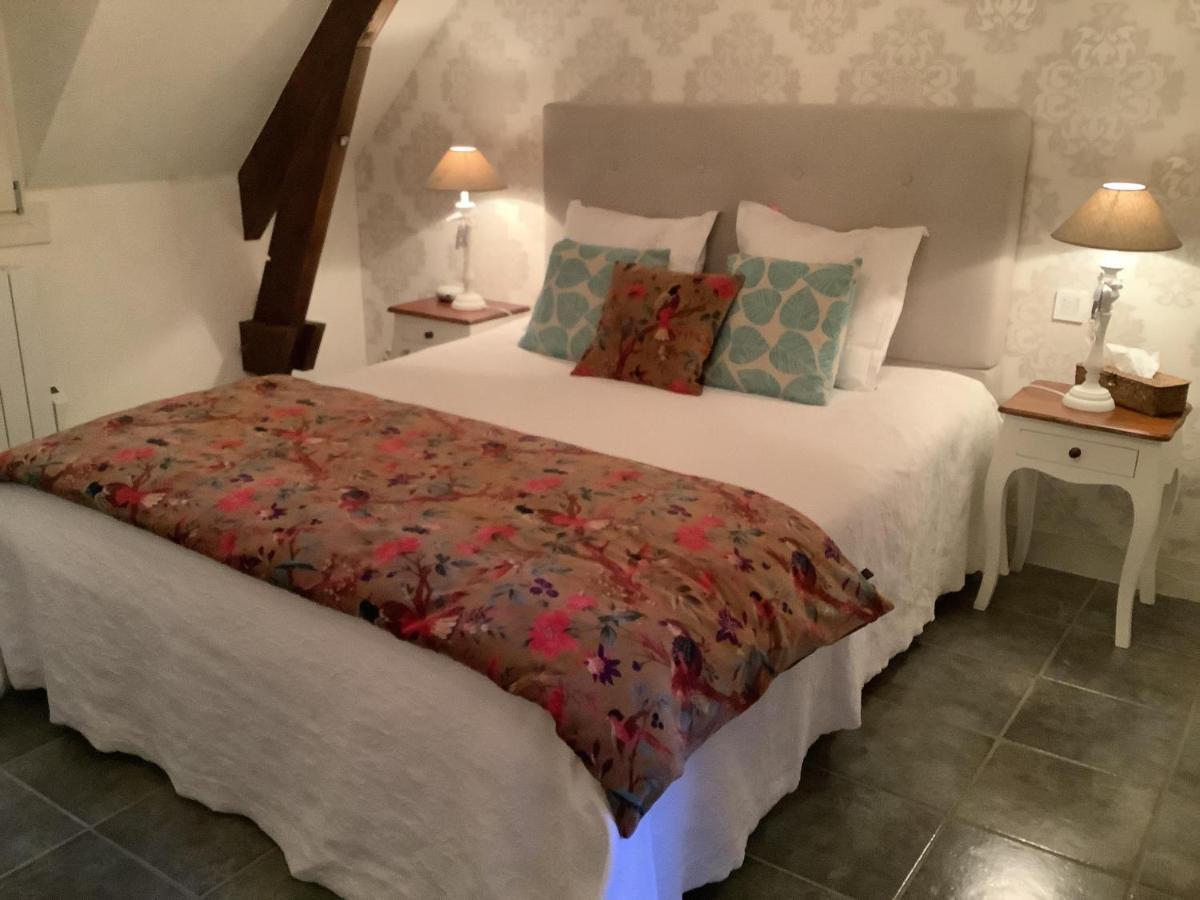 La Maison Bleue Juillac  ภายนอก รูปภาพ