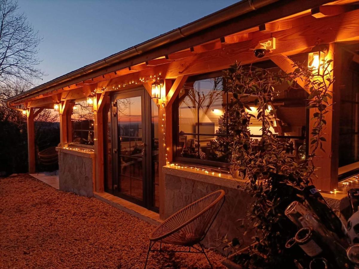 La Maison Bleue Juillac  ภายนอก รูปภาพ