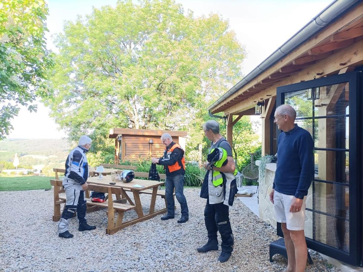 La Maison Bleue Juillac  ภายนอก รูปภาพ